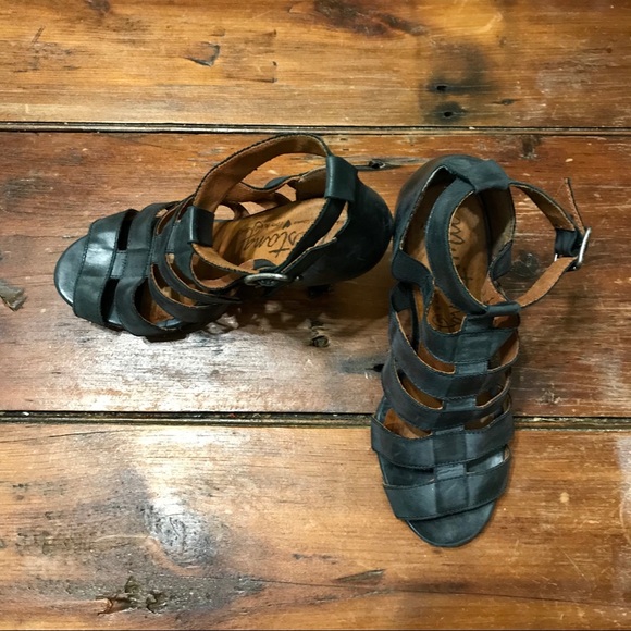 Mustang Shoes - Gladiator Heels From Spain